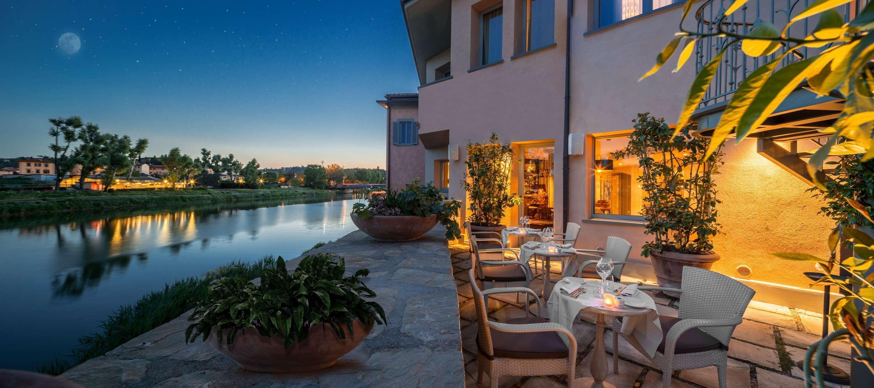 Ville Sull'Arno Флоренция Экстерьер фото The hotel's terrace
