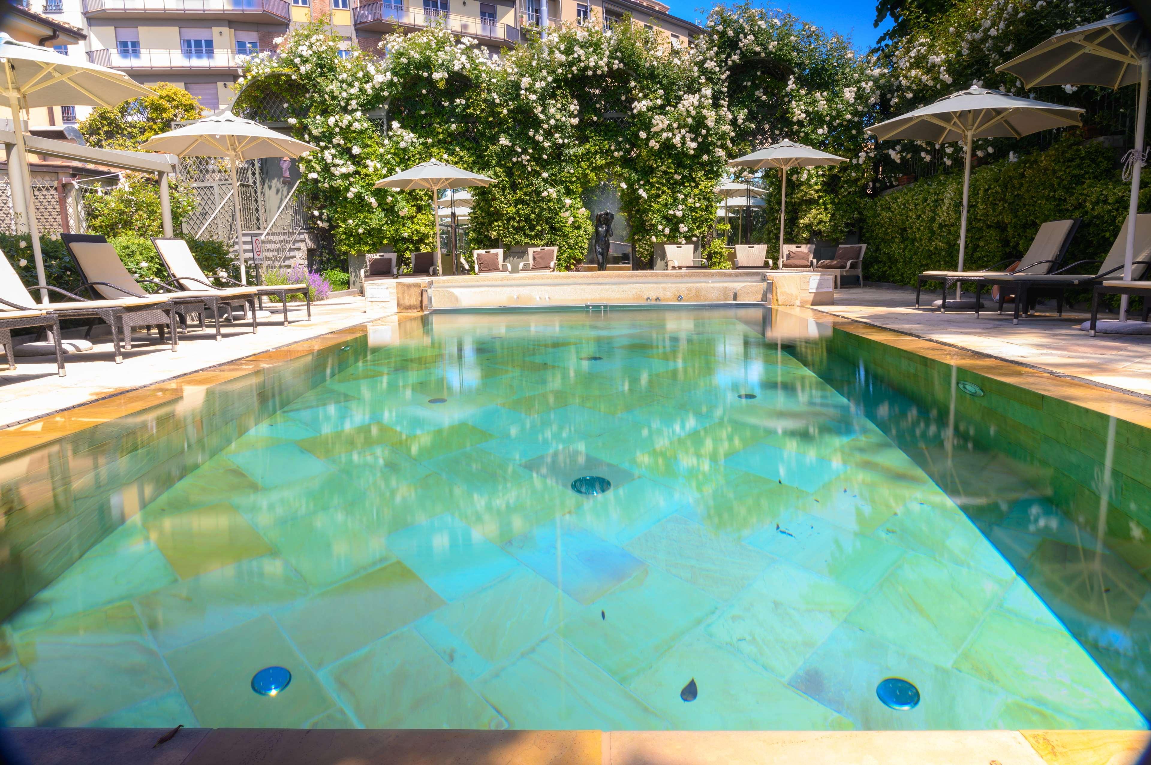 Ville Sull'Arno Флоренция Экстерьер фото The swimming pool at the hotel
