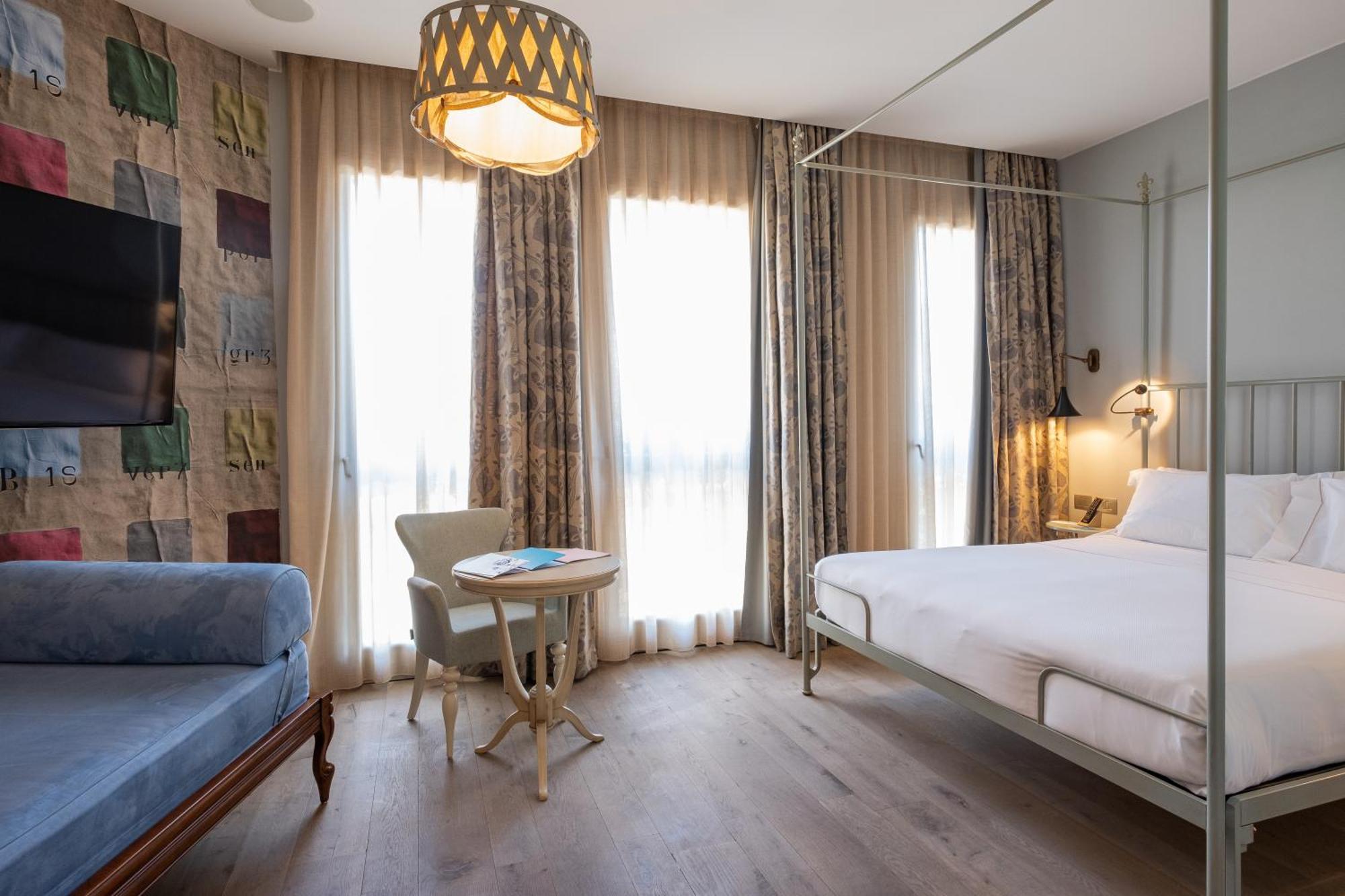 Ville Sull'Arno Флоренция Экстерьер фото A room at the hotel