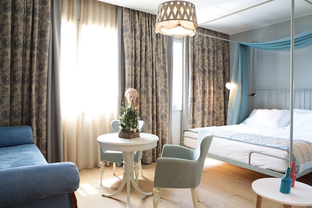 Ville Sull'Arno Флоренция Экстерьер фото A room at the hotel