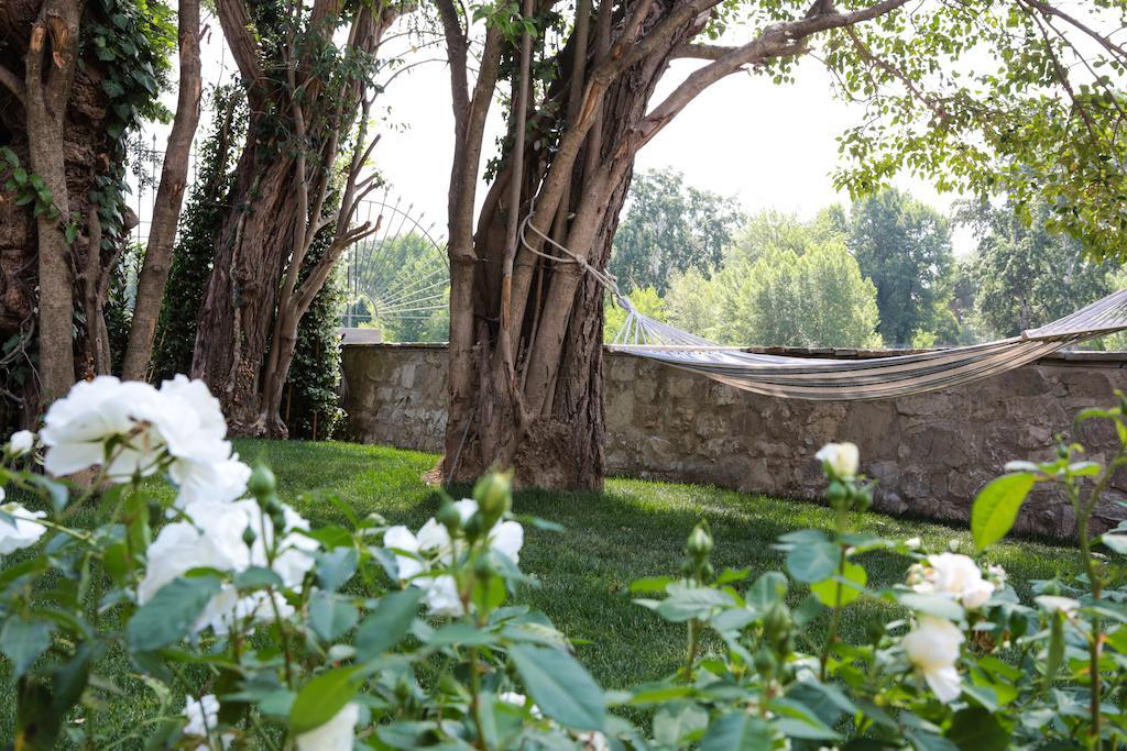 Ville Sull'Arno Флоренция Экстерьер фото The Rose Garden