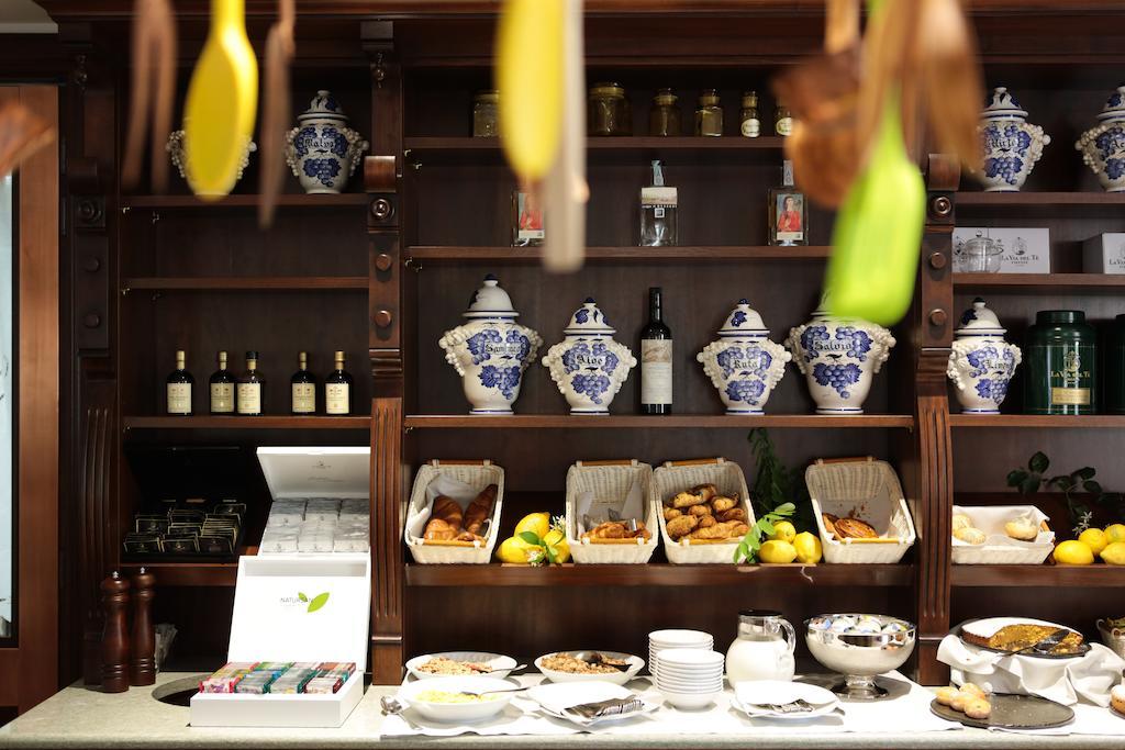 Ville Sull'Arno Флоренция Экстерьер фото A traditional Dutch breakfast
